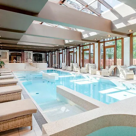 Nosalowy Park & 5* Ζακοπάνε