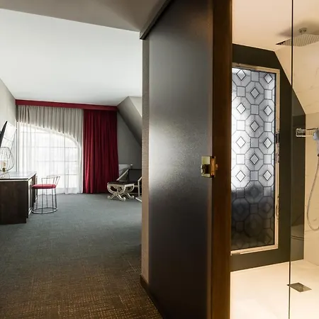 Nosalowy Park & Hotell 5*