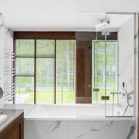 ホテル Nosalowy Park &