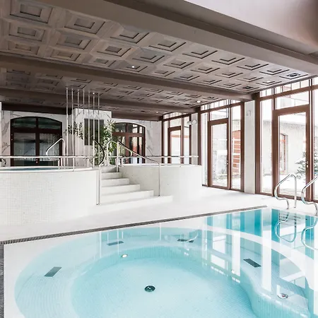 Nosalowy Park & ホテル ザコパネ