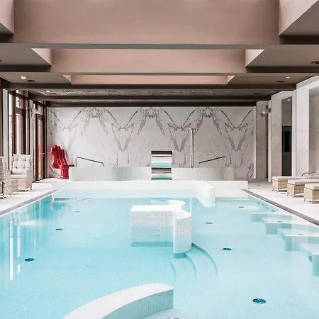 Nosalowy Park & ホテル